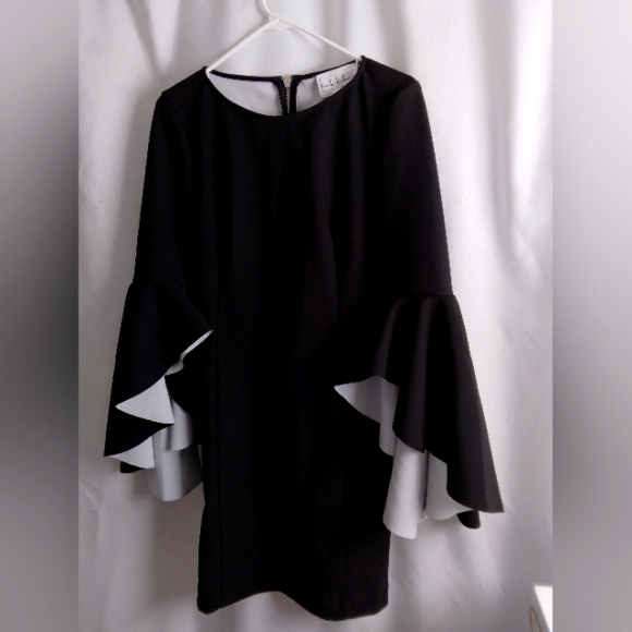 Nicole Miller Dresses & Skirts - White House Black Market Nicole Miller New York Dress